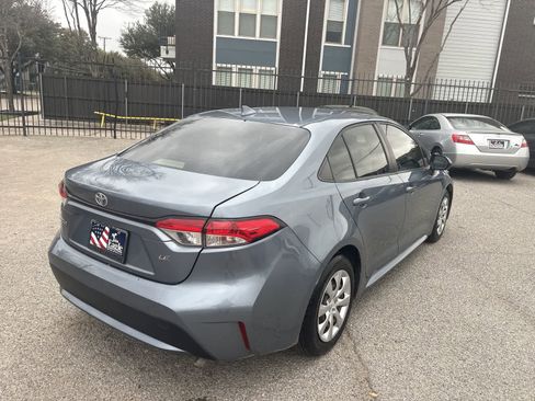 Used 2020 Toyota Corolla LE image 14