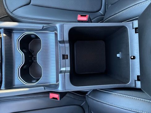 New 2025 Jeep Grand Cherokee Limited w/ Luxury Tech Group II image 17