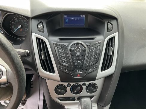 Used 2014 Ford Focus SE FWD image 30