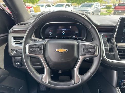 Used 2024 Chevrolet Suburban LT AWD/4WD image 18