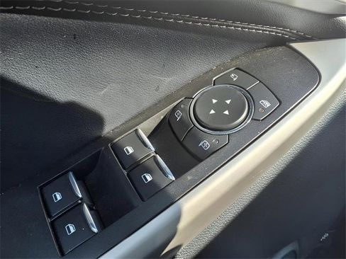 Used 2022 Ford Explorer Limited w/ Equipment Group 301A image 19