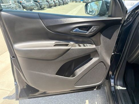 Used 2021 Chevrolet Equinox LT w/ LPO, Floor Liner Package FWD image 13