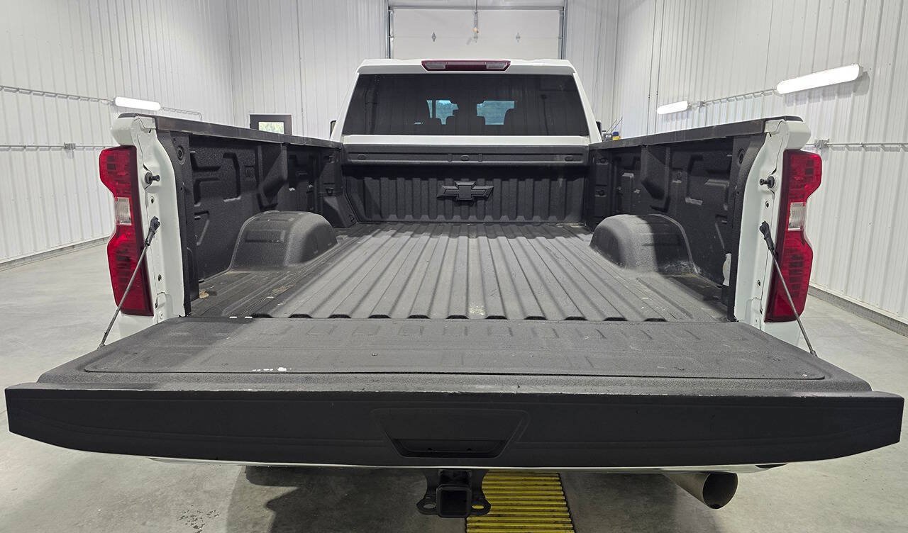 Used 2024 Chevrolet Silverado 3500 LT w/ Convenience Package AWD/4WD image 26