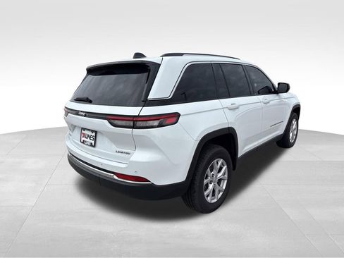 Used 2022 Jeep Grand Cherokee Limited AWD/4WD image 11
