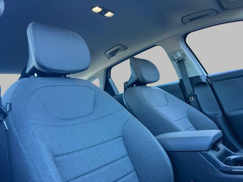 Used 2025 Kia K4 EX image 17