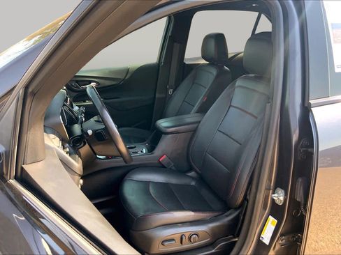 Used 2022 Chevrolet Equinox RS w/ RS Leather Package FWD image 8