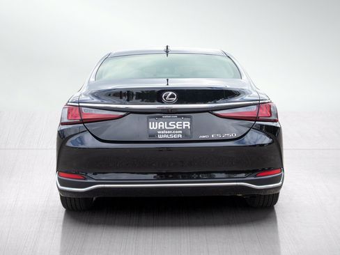 Used 2021 Lexus ES 250 w/ Premium Package AWD/4WD image 4