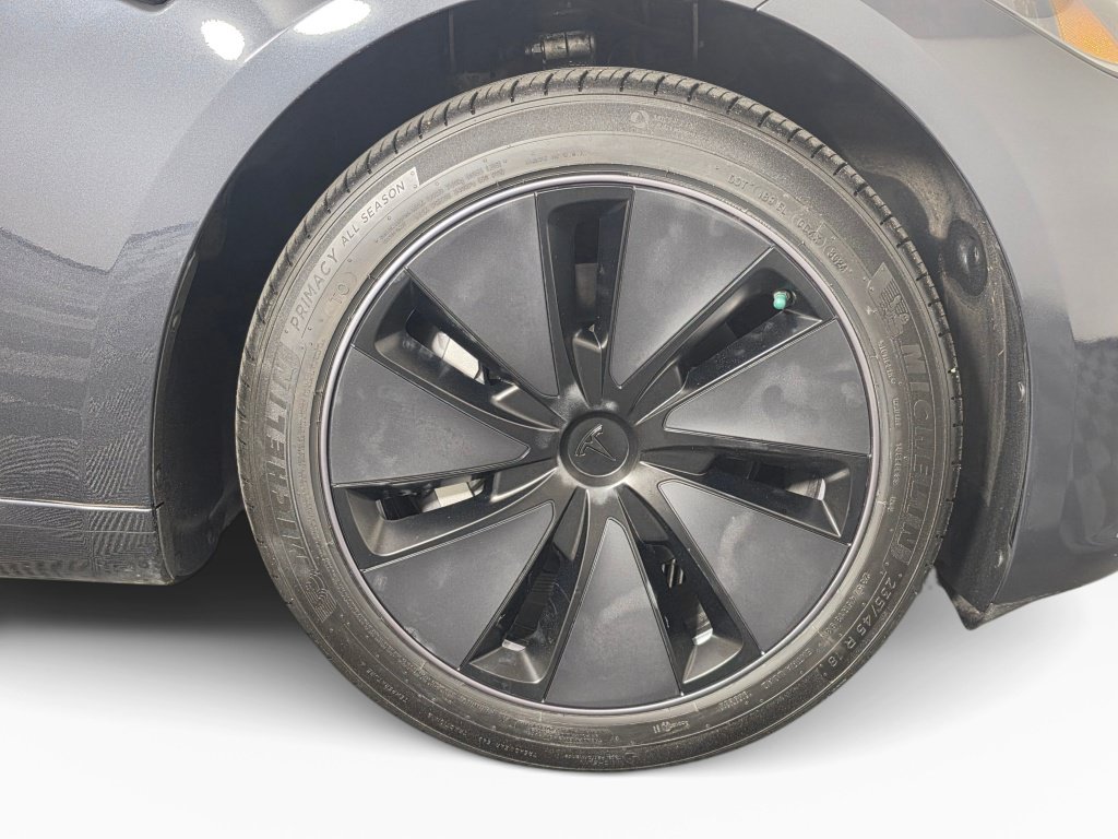 Used 2025 Tesla Model 3 Long Range RWD image 37