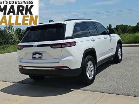 Used 2024 Jeep Grand Cherokee Laredo w/ Luxury Tech Group I AWD/4WD image 8