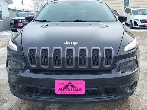 Used 2016 Jeep Cherokee Latitude w/ Cold Weather Group image 24