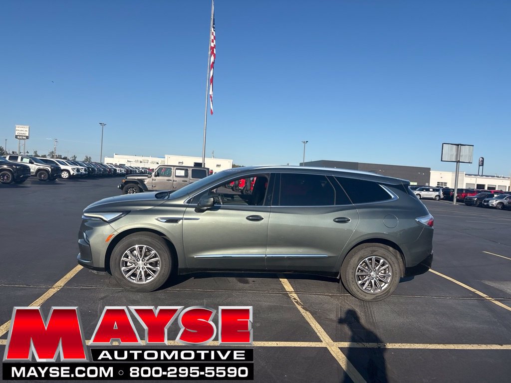 Used 2022 Buick Enclave Premium FWD image 1