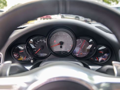 Used 2014 Porsche 911 Carrera S image 16