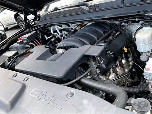 Used 2018 GMC Yukon Denali AWD/4WD image 34