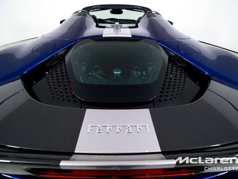 Used 2022 Ferrari SF90 Spider image 29