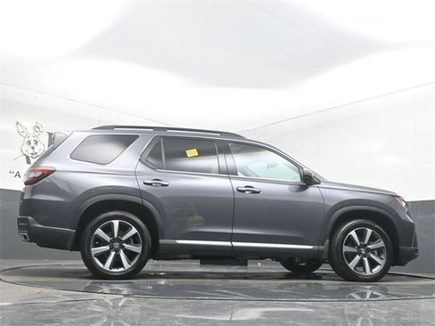 Used 2025 Honda Pilot Touring image 53