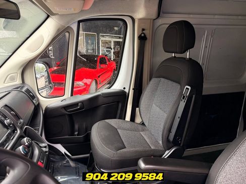 Used 2021 RAM ProMaster 2500 w/ Convenience Group FWD image 21