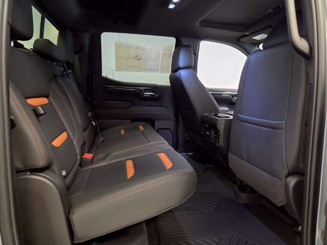 New 2026 GMC Sierra 1500 AT4 w/ AT4 Premium Package AWD/4WD image 17