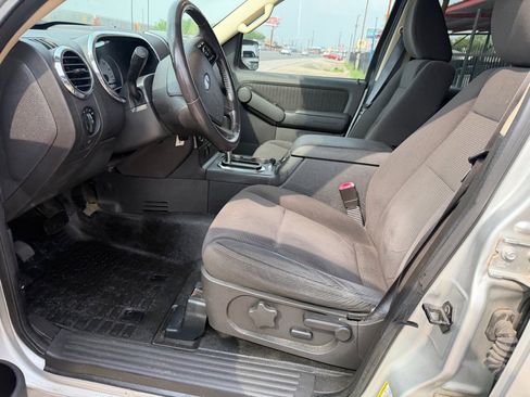 Used 2010 Ford Explorer Sport Trac XLT RWD image 35