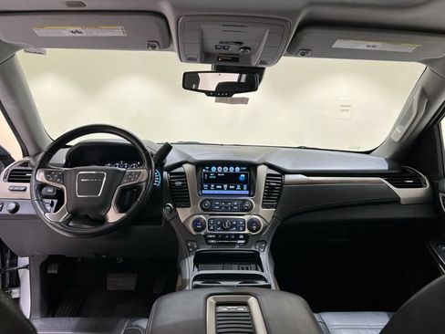 Used 2020 GMC Yukon XL Denali w/ Open Road Package RWD image 20