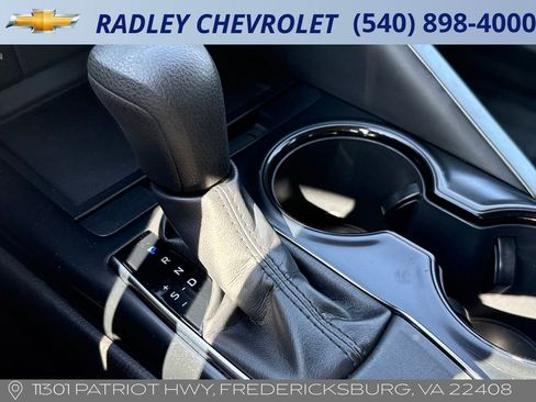 Used 2019 Toyota Camry LE image 17