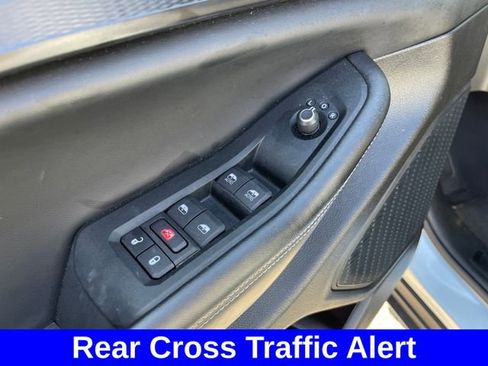 Used 2025 Jeep Grand Cherokee Altitude AWD/4WD image 11