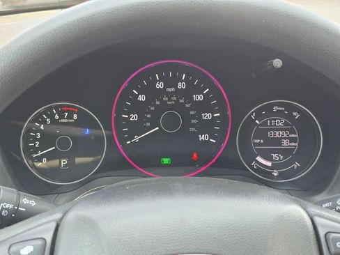 Used 2017 Honda HR-V EX image 21