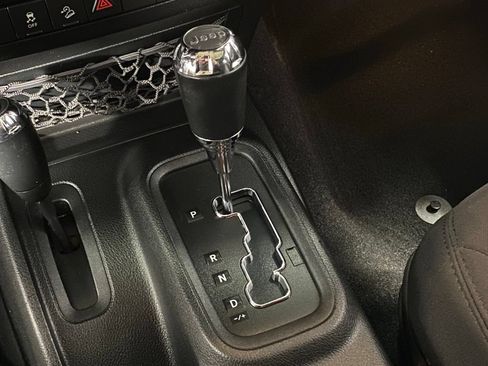 Used 2014 Jeep Wrangler Sport w/ Quick Order Package 24S AWD/4WD image 22