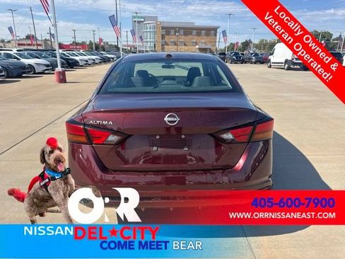 Used 2025 Nissan Altima 2.5 SV FWD image 4