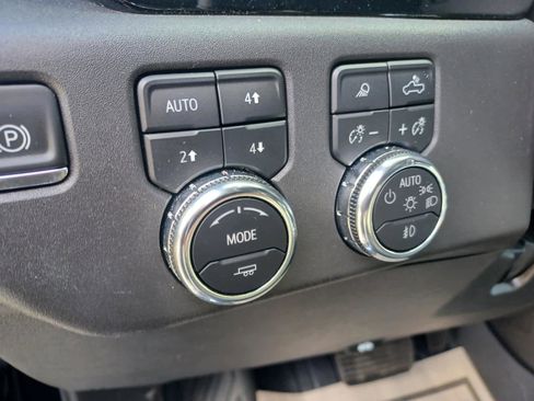 Used 2025 GMC Sierra 1500 Elevation w/ Elevation Premium Package AWD/4WD image 16