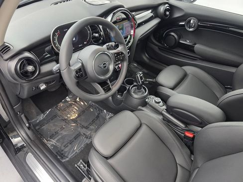 Used 2024 MINI Cooper S FWD image 10