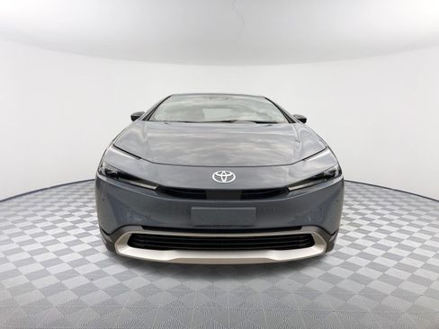 New 2026 Toyota Prius SE image 2