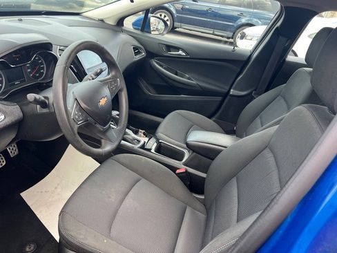 Used 2016 Chevrolet Cruze LT image 6
