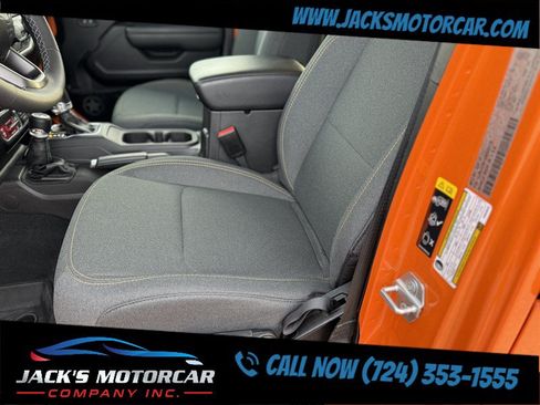 Used 2025 Jeep Wrangler Unlimited Sport AWD/4WD image 23
