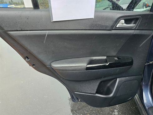 Used 2022 Kia Sportage EX w/ EX Technology Package image 9