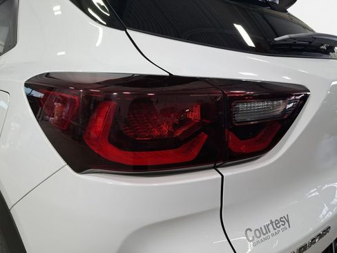 Used 2024 Chevrolet TrailBlazer ACTIV image 31