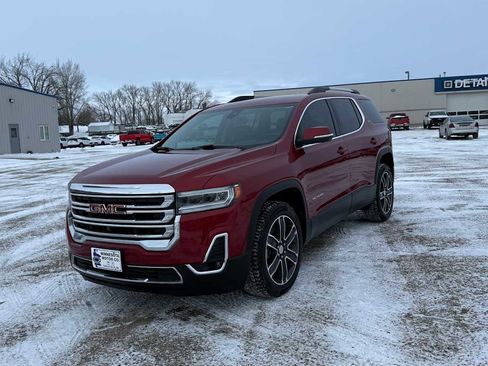 Used 2020 GMC Acadia SLT w/ Driver Alert Package II image 1