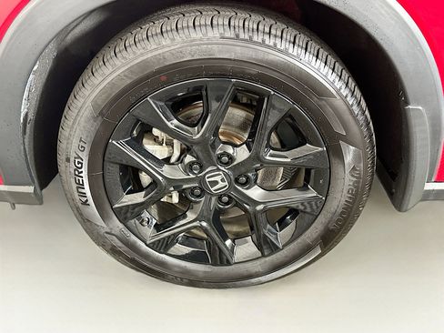 Used 2024 Honda HR-V Sport image 11