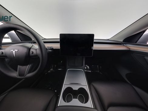 Used 2025 Tesla Model Y Long Range AWD/4WD image 26