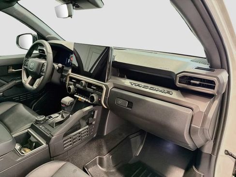 Certified 2024 Toyota Tacoma TRD Sport w/ TRD Sport Premium Package AWD/4WD image 24