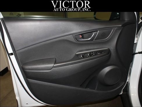 Used 2020 Hyundai Kona SEL image 15