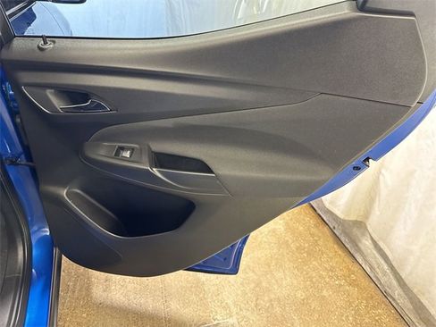Used 2023 Chevrolet Bolt EUV LT w/ Driver Confidence Package image 24