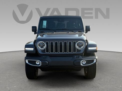 New 2025 Jeep Wrangler Sahara image 22