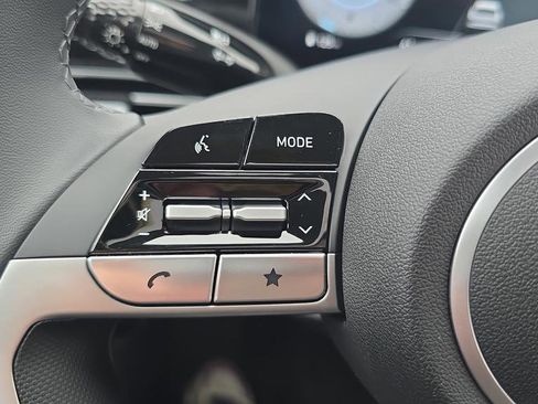 New 2026 Hyundai Elantra Limited FWD image 12