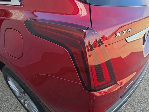 Certified 2023 Cadillac XT5 Premium Luxury w/ LPO, Floor Liner Package AWD/4WD image 34