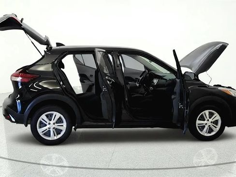 Used 2025 Nissan Kicks Play S FWD image 13