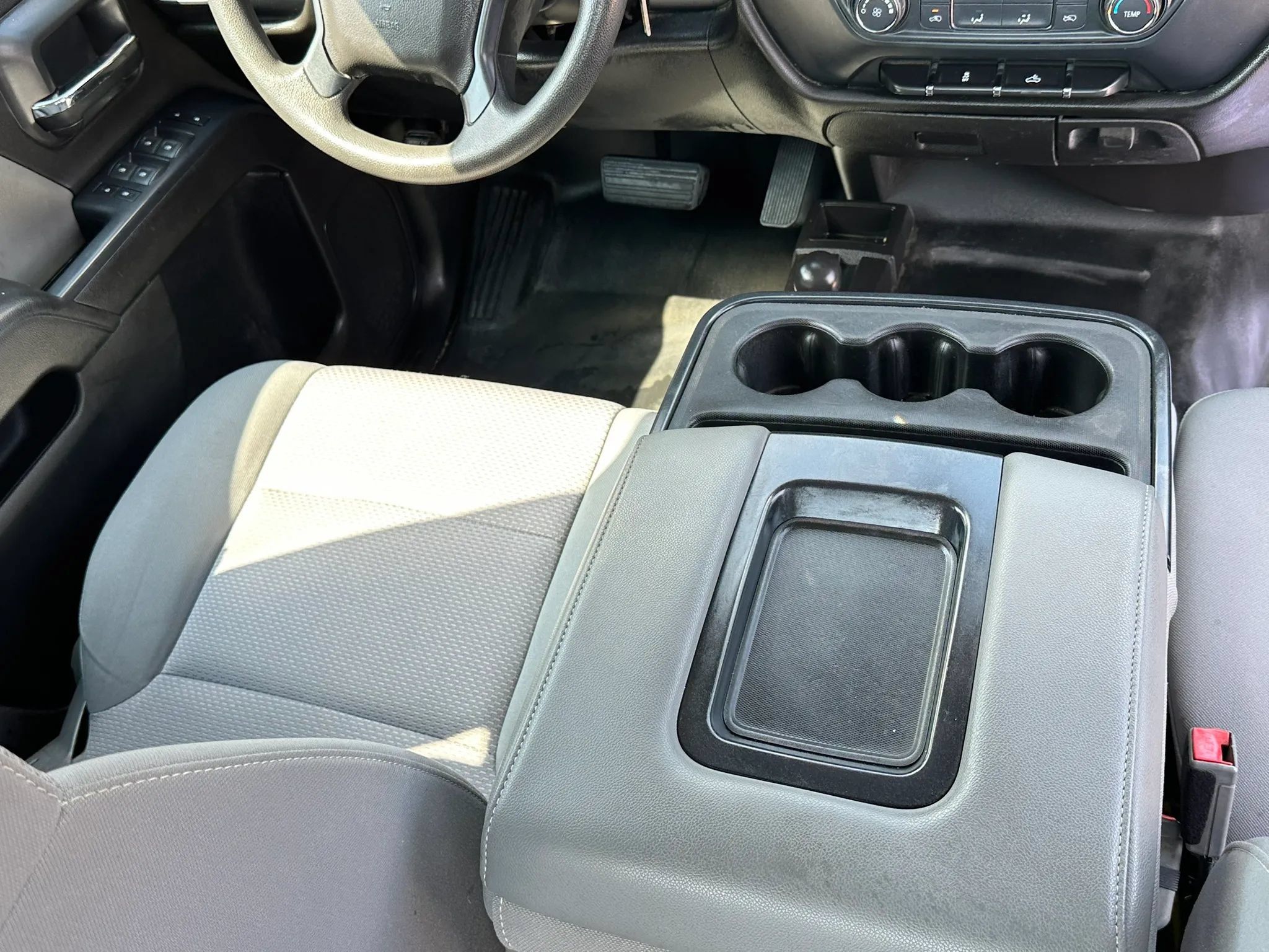 Used 2018 Chevrolet Silverado 2500 W/T AWD/4WD image 14