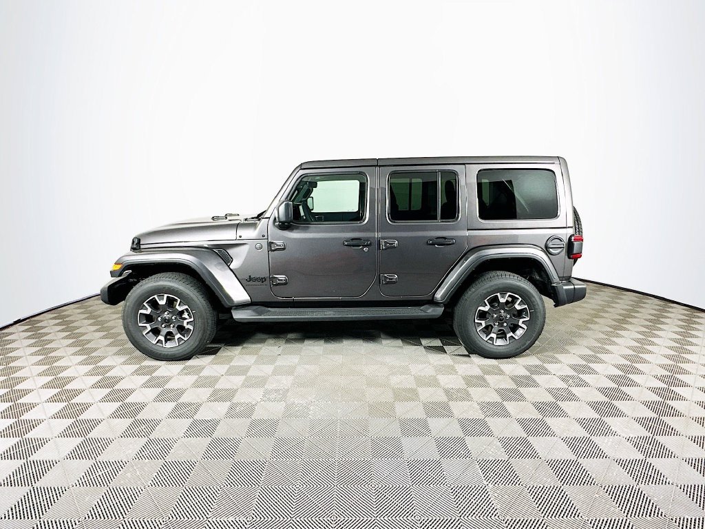 New 2026 Jeep Wrangler Unlimited Sahara AWD/4WD image 6