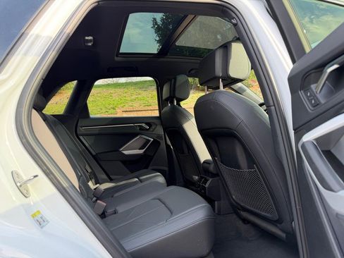 Used 2025 Audi Q3 2.0T Premium w/ Convenience Package image 10