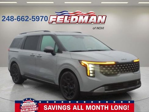 Used 2025 Kia Carnival SX Prestige image 8