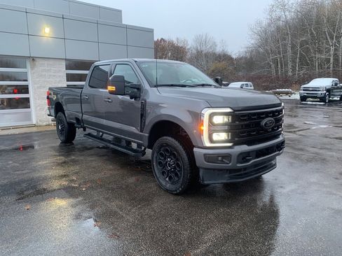 Certified 2024 Ford F250 Lariat w/ Black Appearance Package image 22